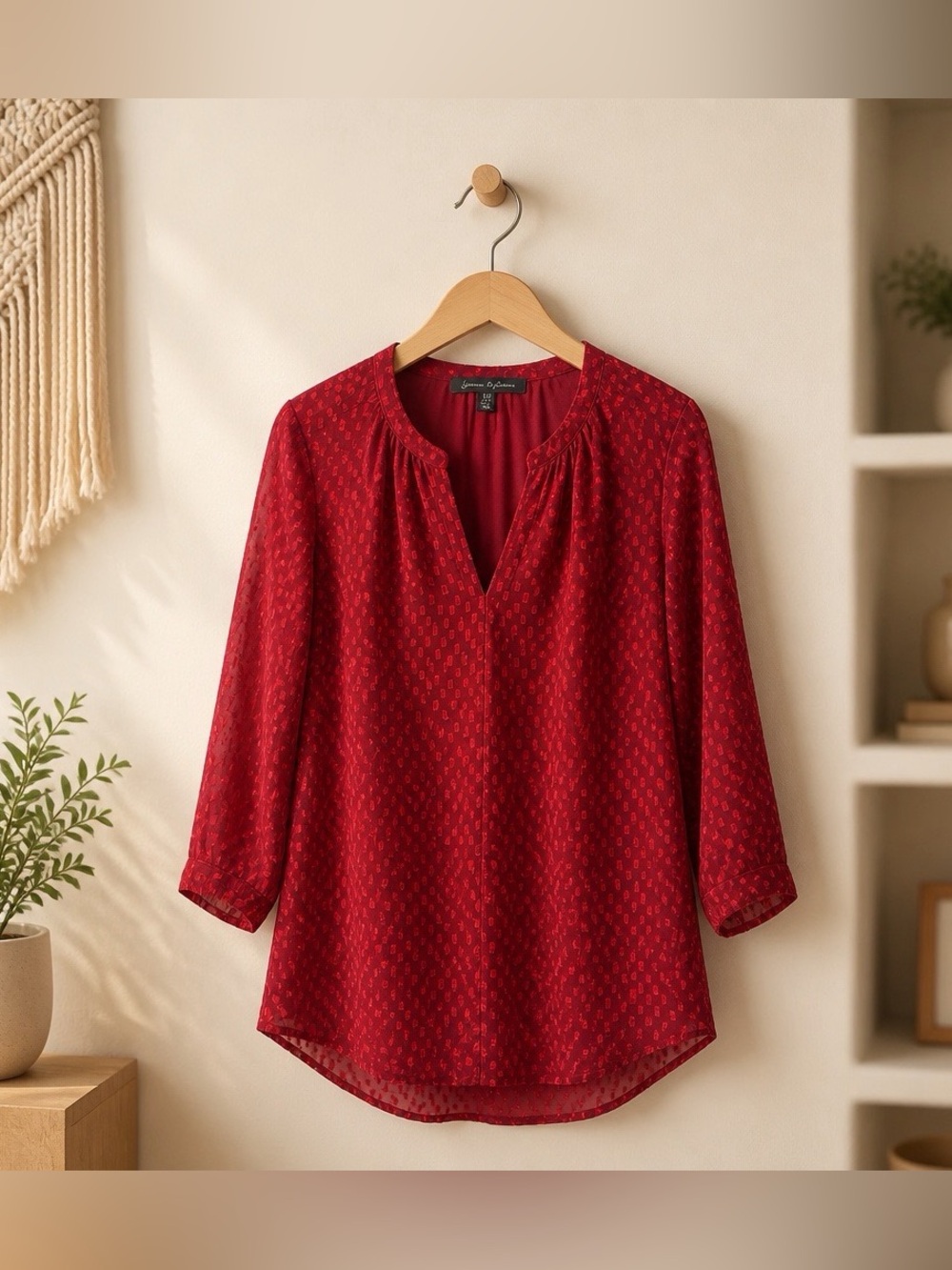 Jasmine & Juliana Maroon/Burgundy Geometric Print V-Neck Blouse Top Size Small - Picture 1 of 5